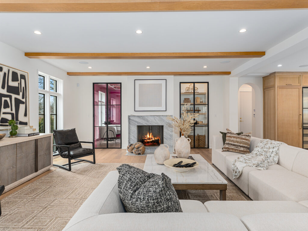 Move-Up Buyers Are Choosing New Construction. Here’s How to Use Home Staging to Compete Without Renovating Chicagoland Home Staging