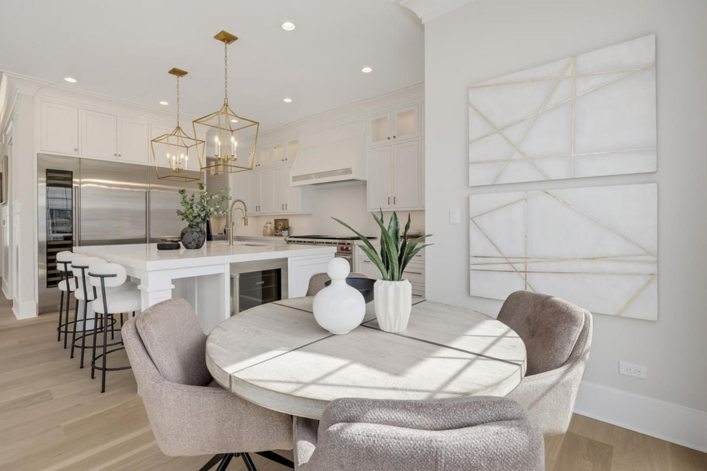 Luxury Home Staging Chicagoland Lake in the Hills